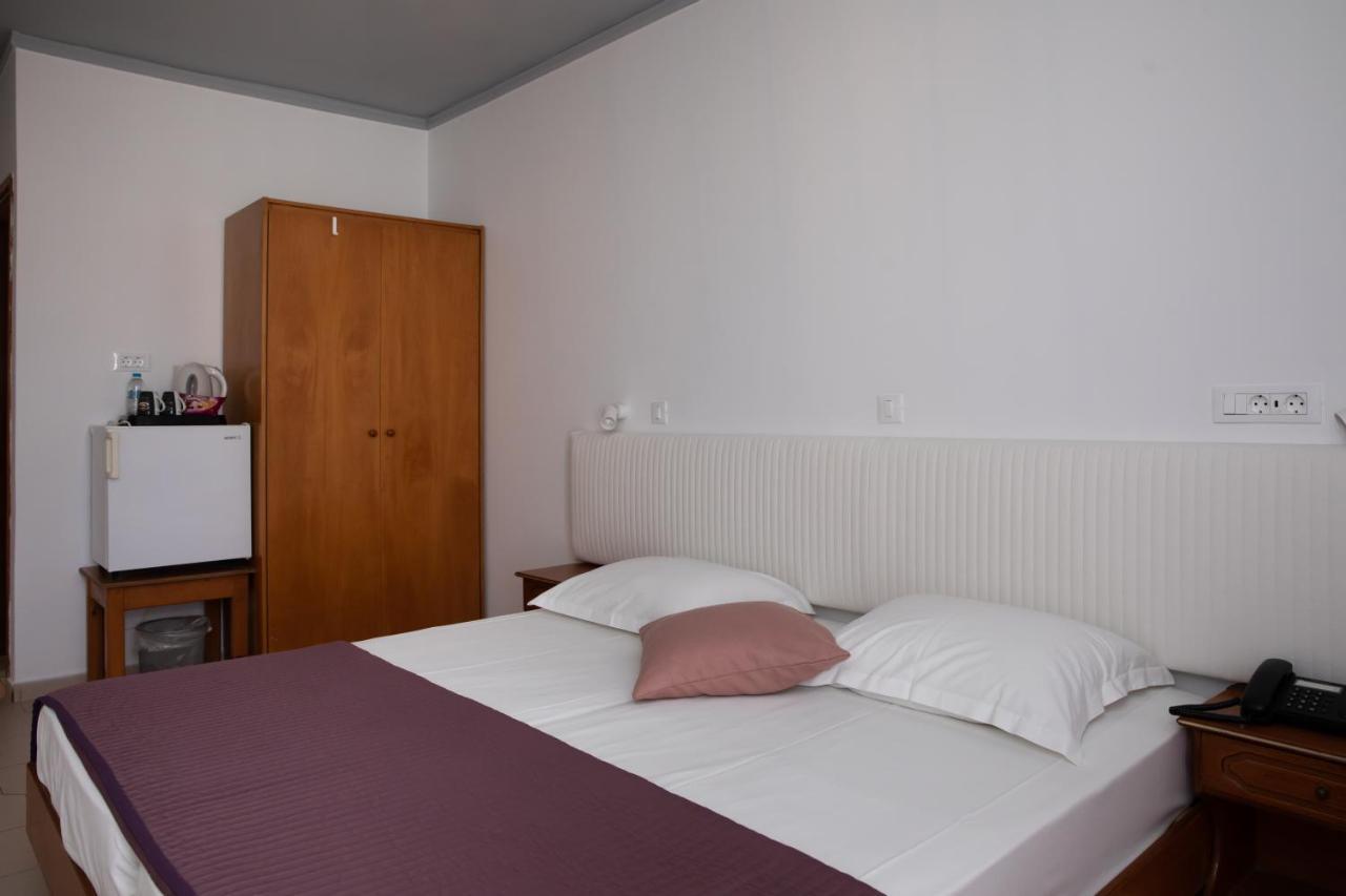Sea Breeze Hotel 马斯蒂查里 外观 照片